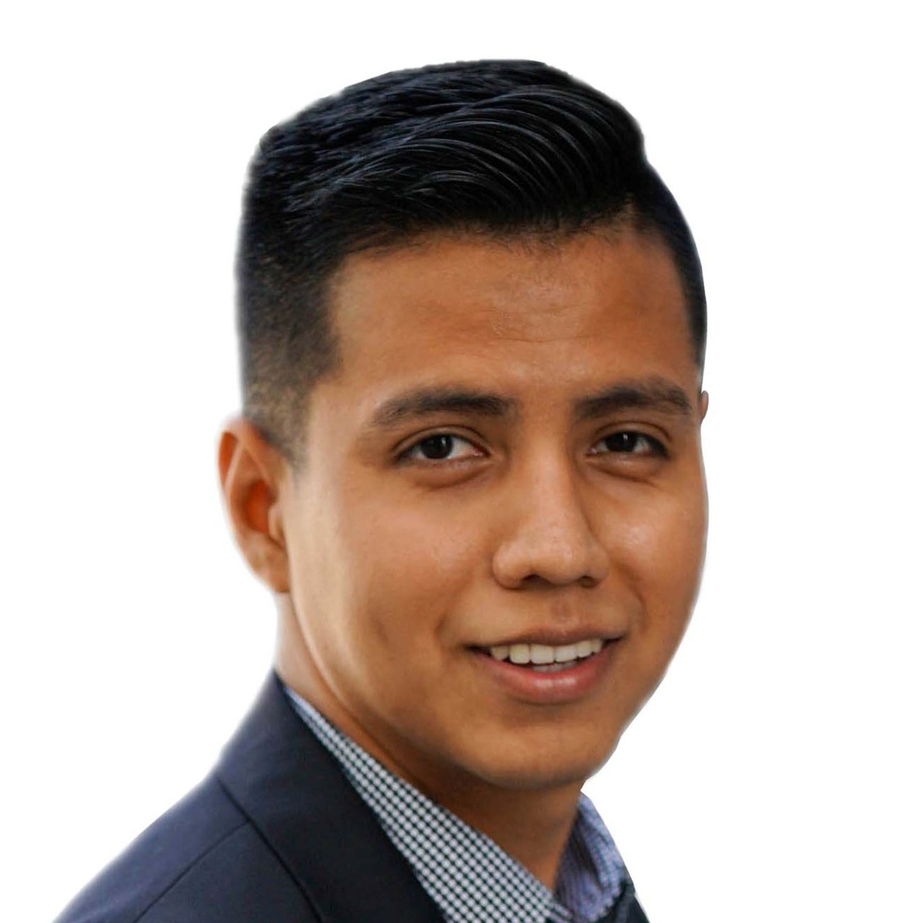 Juan Lujano headshot